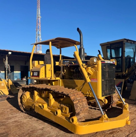 Trator de Esteira Caterpillar D6D ano 1979