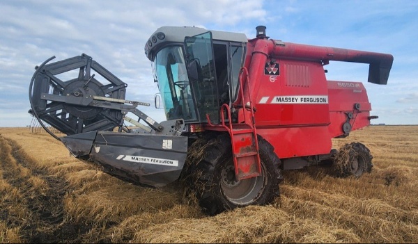 Colheitadeira Massey Ferguson MF5650SR ano 2014