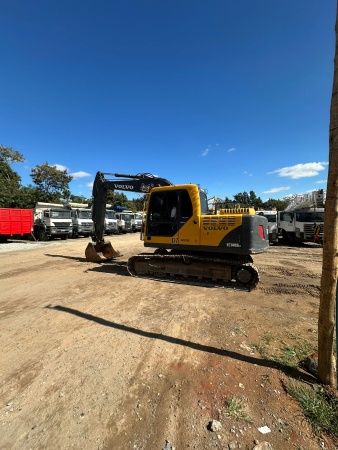 Escavadeira Volvo EC140 BLC ano 2014