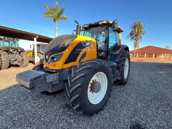 Trator Valtra BH194 ano 2018