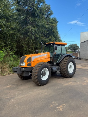 Trator Valtra BH 180 ano 2012