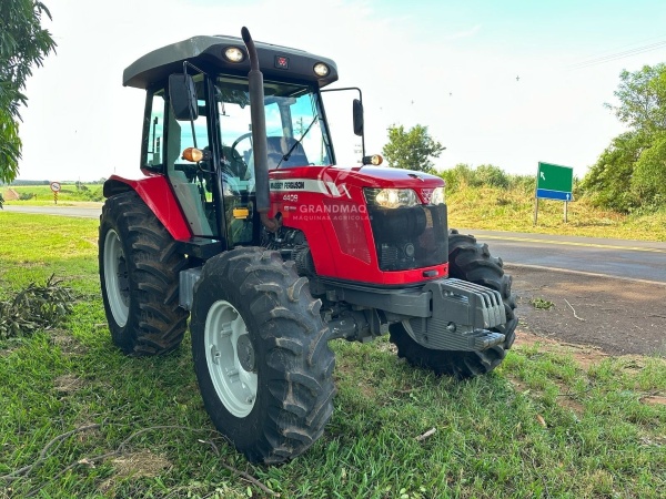Trator Massey Ferguson MF 4409 ano 2023 - MF 4409 - Máquinas Agrícolas