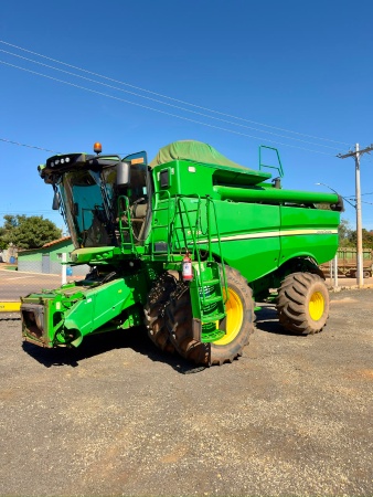 Colheitadeira John Deere S540 ano 2016 - S540 - Máquinas Agrícolas