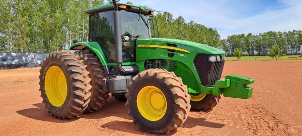 Trator John Deere 7225j ano 2013 - 7225j - Máquinas Agrícolas