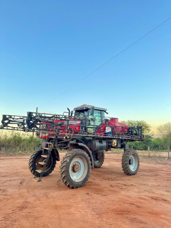 Pulverizador Autopropelido Massey Ferguson MF 8125 ano 2020