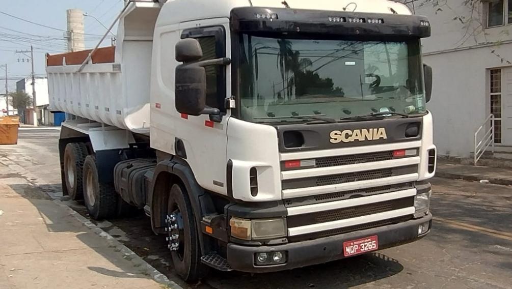 Caminhão Scania P 340 ano 2006