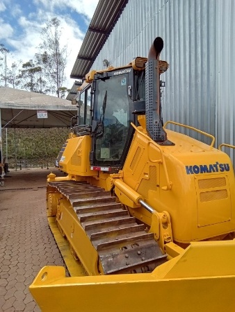 Trator de Esteira Komatsu D61-EX ano 2018