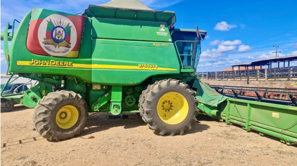 Colheitadeira John Deere STS 9750 ano 2010