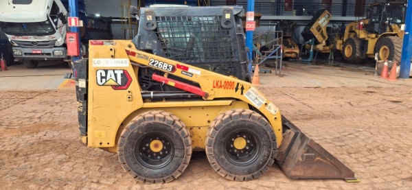 Mini Carregadeira Caterpillar 226B ano 2020