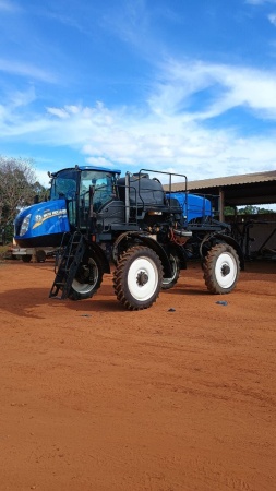 Pulverizador Autopropelido New Holland SP2500 ano 2013