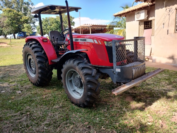 Trator Massey Ferguson MF 4280 XTRA ano 2021