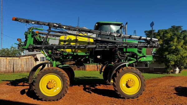 Pulverizador Autopropelido John Deere M4025 ano 2019