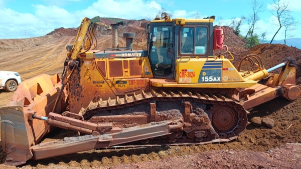 Trator de Esteira Komatsu D155AX-6 ano 2021