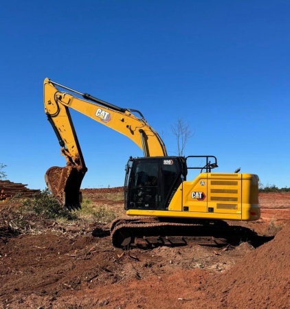 Escavadeira Caterpillar 320 ano 2021