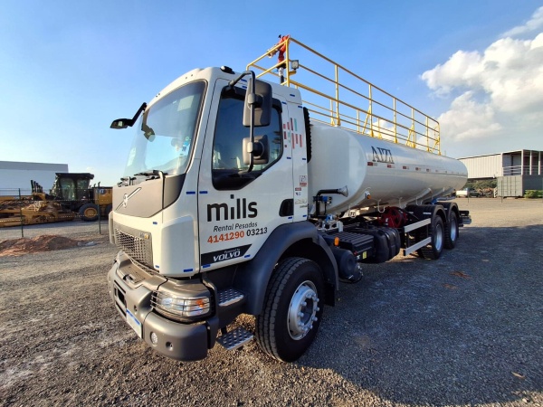 Caminhão Volvo VMX 290 ano 2024