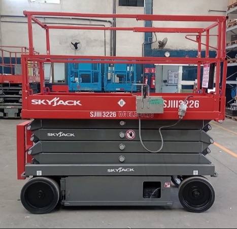 Plataforma SKYJACK SJ III 3226 ano 2018