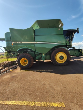 Colheitadeira John Deere S670 ano 2015