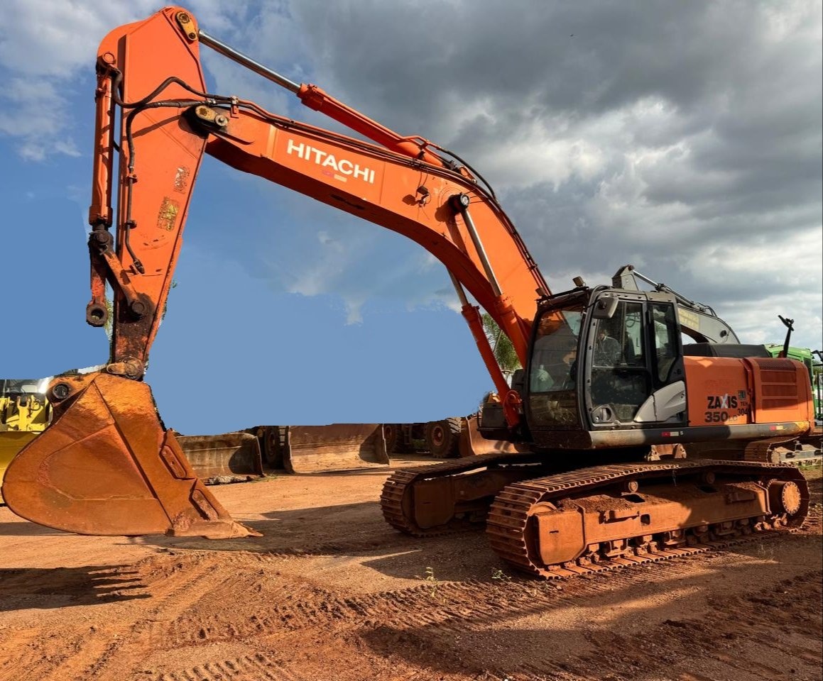 Escavadeira Hitachi ZX350 ano 2018