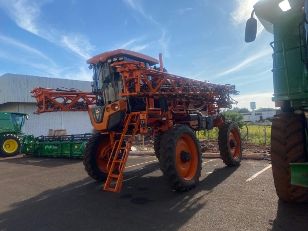 Pulverizador Autopropelido Jacto Uniport 3030 ano 2021
