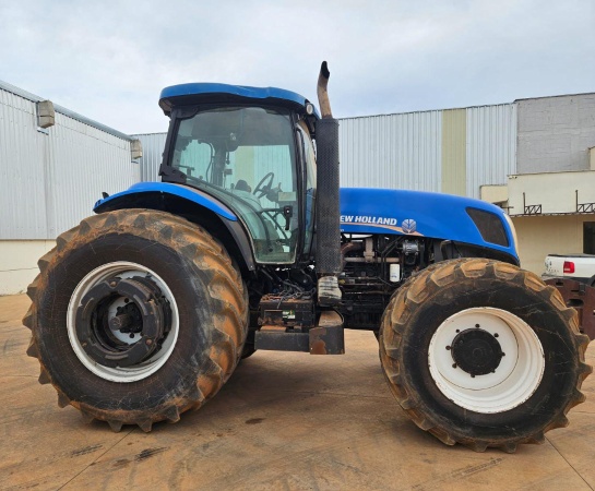 Trator New Holland T7.240 ano 2014