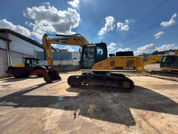 Escavadeira SANY SY215C ano 2023
