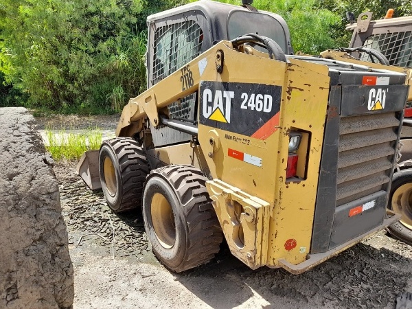 Mini Carregadeira Caterpillar 246D ano 2016