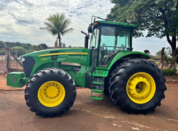 Trator John Deere 7230 J ano 2021 - 7230 J - Máquinas Agrícolas