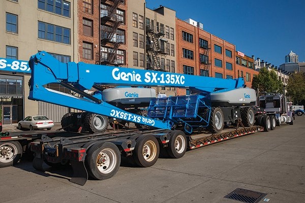 Plataforma Genie  SX-135 XC ano 2025