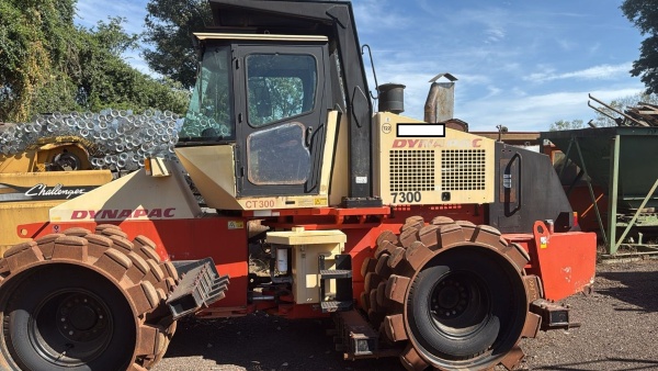 Rolo Compactador Dynapac CT300 ano 2008
