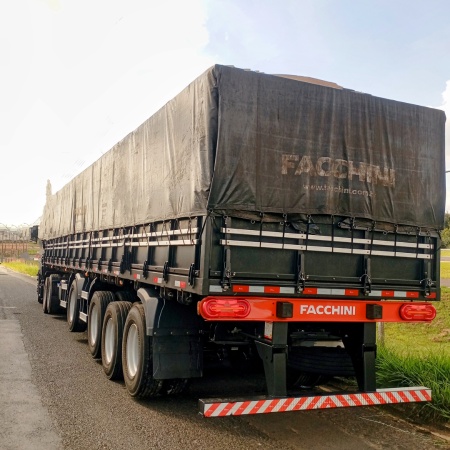 Carroceria Facchini Graneleiro 4º Eixo ano 2023