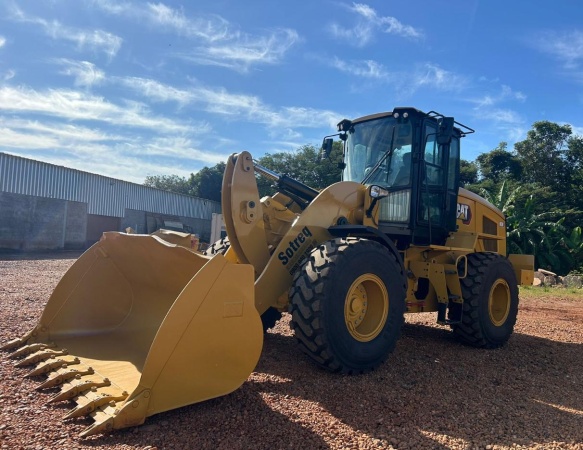 Pá Carregadeira Caterpillar 938K ano 2021