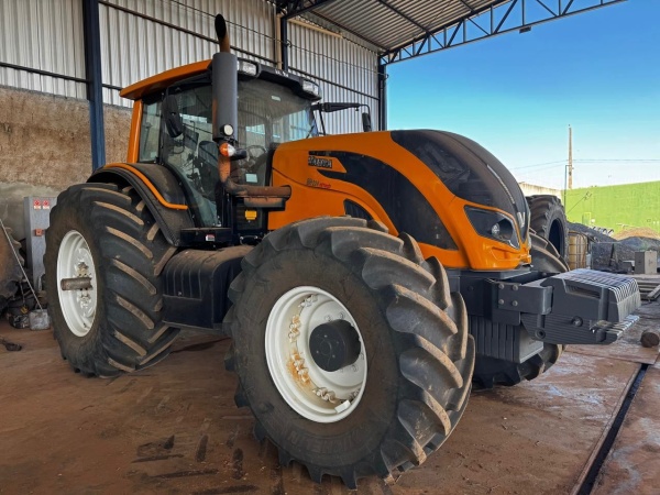 Trator Valtra BH224 HITECH ano 2023
