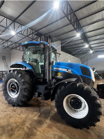 Trator New Holland T7 175 ano 2020