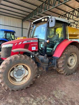 Trator Massey Ferguson 6712R Dyna-4 ano 2017
