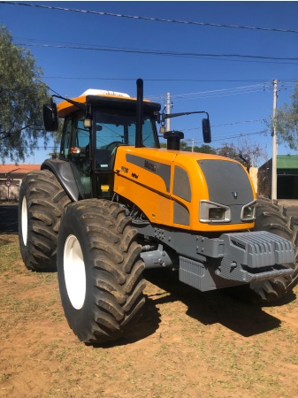 Trator Valtra BH 180 ano 2011