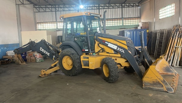 Retroescavadeira John Deere 310L ano 2017