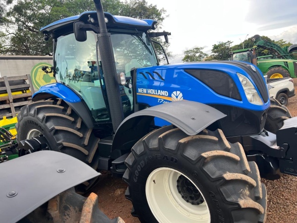 Trator New Holland T7.240 ano 2020 - T7.240 - Máquinas Agrícolas
