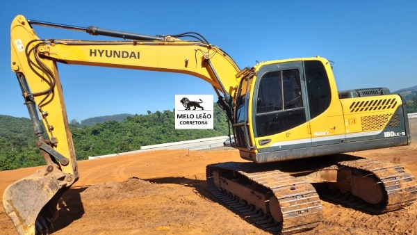 Escavadeira Hyundai R180LC-9 ano 2019