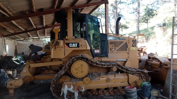 Trator de Esteira Caterpillar D6N ano 2011