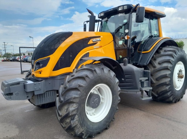 Trator Valtra BH194 ano 2022