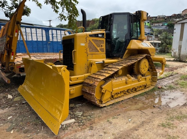Trator de Esteira Caterpillar D6N XL ano 2013