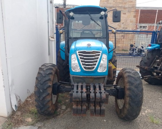 Trator LS Tractor Plus 80 ano 2023