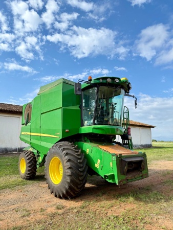 Colheitadeira John Deere S440 ano 2017