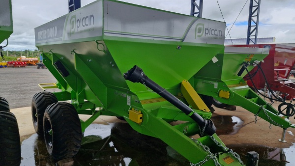 Distribuidor Piccin Master 10000 D ano 2025