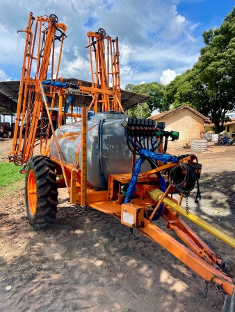 Pulverizador Jacto Columbia ano 2021