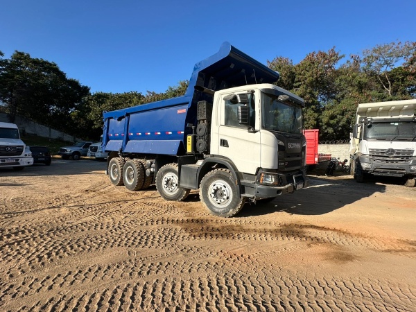 Caminhão Scania G-500 XT
