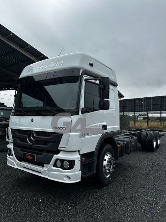 Caminhão Mercedes Benz Atego 2426 ano 2021
