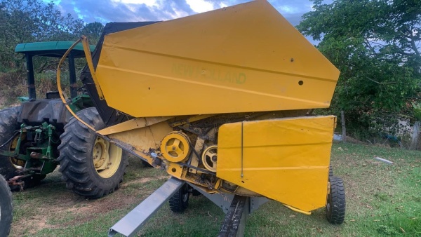 Outros implementos agrícolas New Holland Plataforma New Holland ano 2002