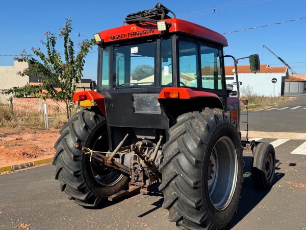Trator Massey Ferguson MF 275 ano 1985
