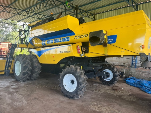 Colheitadeira New Holland TC 5070 ano 2019 - TC 5070 - Máquinas Agrícolas